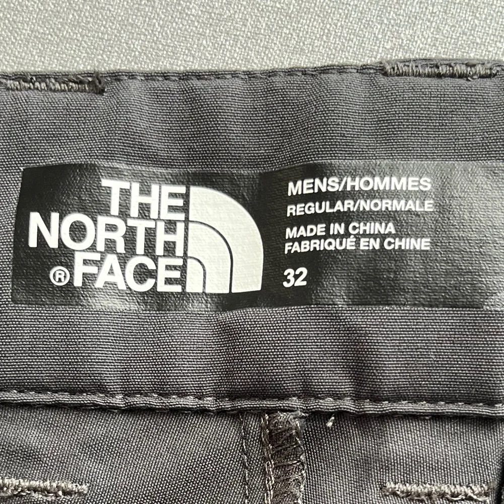 The North Face MENS Black Outdoor Pant Size 32 x 30